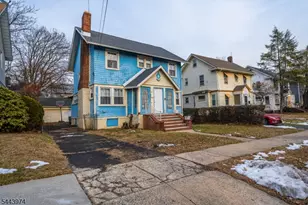 61 Keer Ave, Newark, NJ 07112 - Photo 33