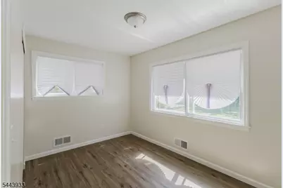 1152 Inwood Pl, Plainfield, NJ 07062 - Photo 9