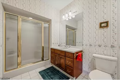 2 Richmond Road #302, West Milford, NJ 07480 - Photo 9