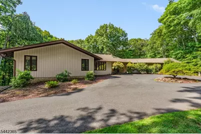 18 Horizon Dr, Mendham Township, NJ 07945 - Photo 3