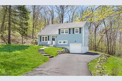 34 Rogers Ln, Sparta Township, NJ 07871 - Photo 3