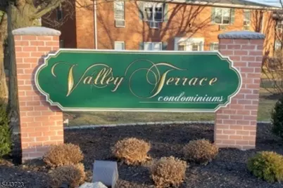 51 Hinchman Ave #2A, Wayne Twp., NJ 07470 - Photo 1