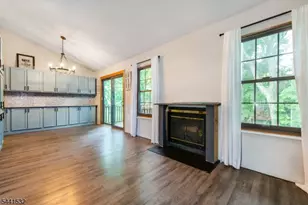 46 Duck Hawk Ct, Allamuchy Township, NJ 07840 - Photo 5
