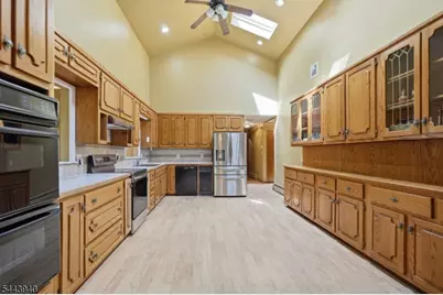 109 Fresh Ponds Rd, South Brunswick Township, NJ 08831 - Photo 5