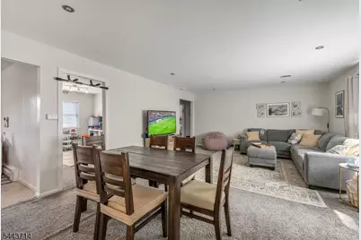 69 Prospect St, Paramus, NJ 07652 - Photo 7