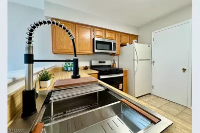 74 Winchester Way, Franklin Township, NJ 08873 - Photo 7