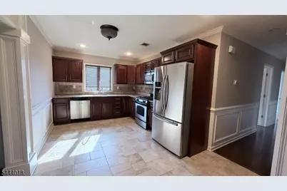 35 Orchard St, Elmwood Park, NJ 07407 - Photo 15