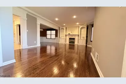 35 Orchard St, Elmwood Park, NJ 07407 - Photo 5