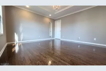 35 Orchard St, Elmwood Park, NJ 07407 - Photo 9