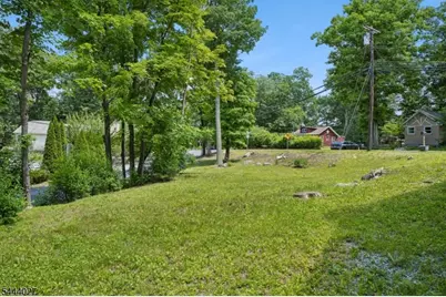 512 Lake Shore Dr, West Milford, NJ 07421 - Photo 31