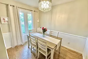 8 Plum Ct, Raritan Township, NJ 08822 - Photo 3