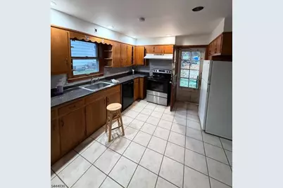 47 Church St, Bloomsbury, NJ 08804 - Photo 5