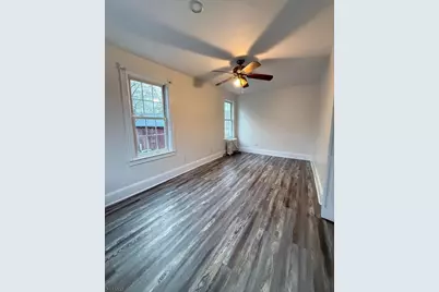 47 Church St, Bloomsbury, NJ 08804 - Photo 3