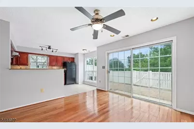 32 Cabot Way, Franklin Township, NJ 08823 - Photo 7