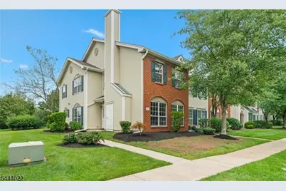 32 Cabot Way, Franklin Township, NJ 08823 - Photo 3