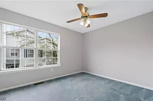 32 Cabot Way, Franklin Township, NJ 08823 - Photo 11