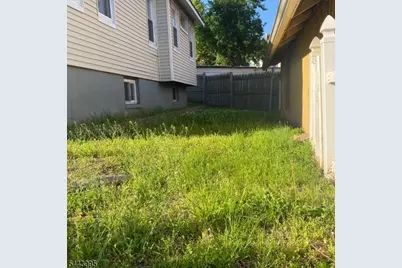 77 Wagner Pl, Irvington, NJ 07111 - Photo 3