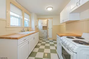 38 Linden Ave, Stanhope, NJ 07874 - Photo 3