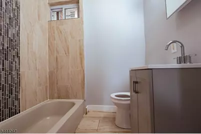 48 Salem St, Newark, NJ 07106 - Photo 11