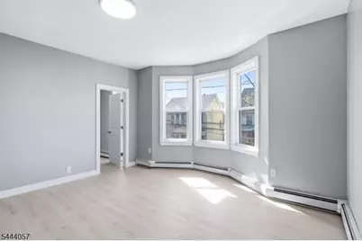 19 Komorn St, Newark, NJ 07105 - Photo 9