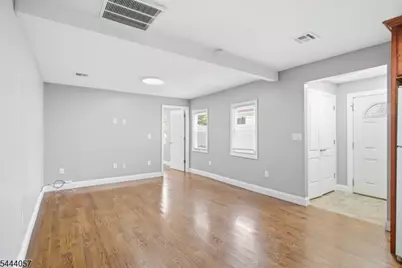 19 Komorn St, Newark, NJ 07105 - Photo 21