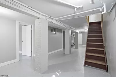 19 Komorn St, Newark, NJ 07105 - Photo 25
