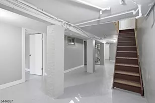 19 Komorn St, Newark, NJ 07105 - Photo 25