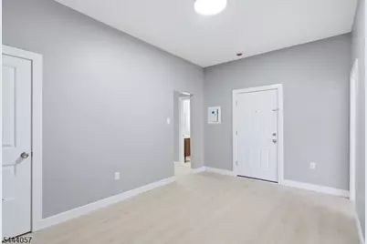 19 Komorn St, Newark, NJ 07105 - Photo 15