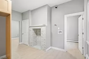 19 Komorn St, Newark, NJ 07105 - Photo 5