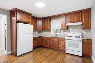 19 Komorn St, Newark, NJ 07105 - Photo 19