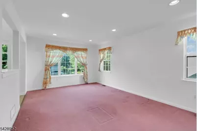 4 Leigh Rd, Hillsborough Township, NJ 08844 - Photo 9
