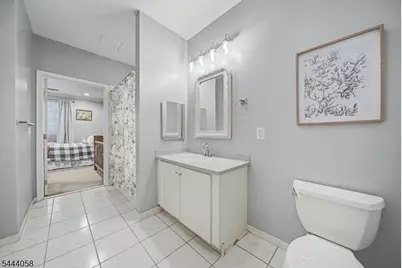 7319 Coventry Ct, Riverdale, NJ 07457 - Photo 9