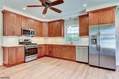 118 Bartine St, Somerville, NJ 08876 - Photo 5