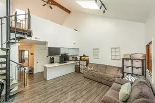 2 Steamboat Dr, Vernon, NJ 07462 - Photo 9