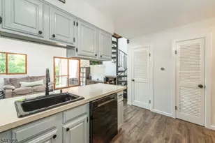 2 Steamboat Dr, Vernon, NJ 07462 - Photo 3
