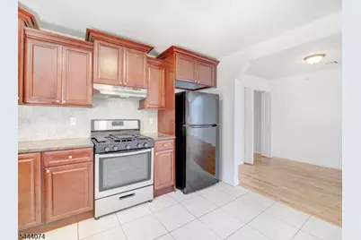 627 Hunterdon St, Newark, NJ 07108 - Photo 7