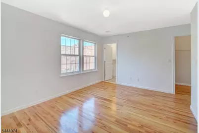 627 Hunterdon St, Newark, NJ 07108 - Photo 15