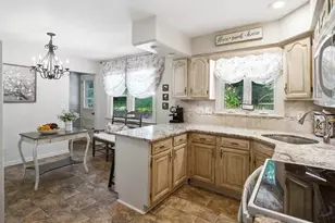 76 Long Hill Rd, Long Hill Township, NJ 07933 - Photo 9