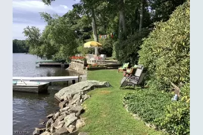 2064 Lakeside Dr, Vernon, NJ 07422 - Photo 3