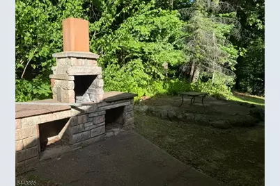 383 Emerson Ln, Berkeley Heights Township, NJ 07922 - Photo 5