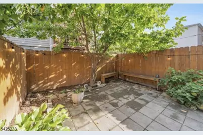 13 2nd Ave, Newark, NJ 07104 - Photo 23