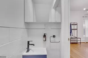 13 2nd Ave, Newark, NJ 07104 - Photo 11