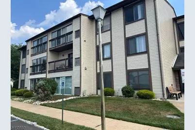 278 Crosse Dr #2H, Monroe Township, NJ 08831 - Photo 1