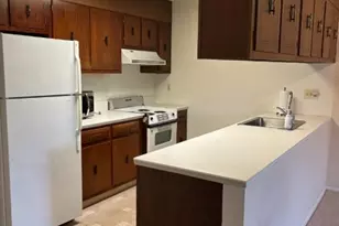278 Crosse Dr, Monroe Township, NJ 08831 - Photo 3