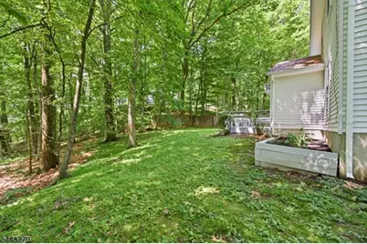 73 Lozier Rd, Mount Olive, NJ 07828 - Photo 5