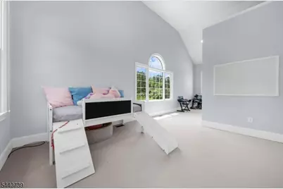 61 Perryville Rd, Union Township, NJ 08867 - Photo 17