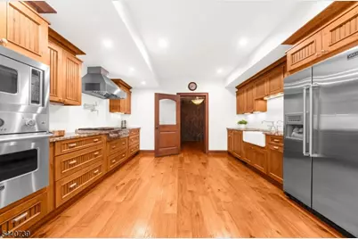 61 Perryville Rd, Union Township, NJ 08867 - Photo 37