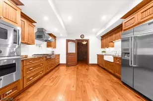 61 Perryville Rd, Union Township, NJ 08867 - Photo 37