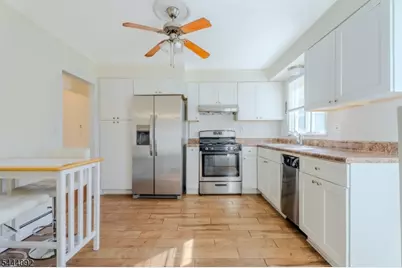 668 Lincoln Ave, Orange, NJ 07050 - Photo 9