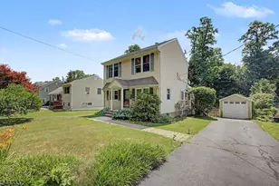 26 Mt Arlington Rd, Roxbury Township, NJ 07852 - Photo 3